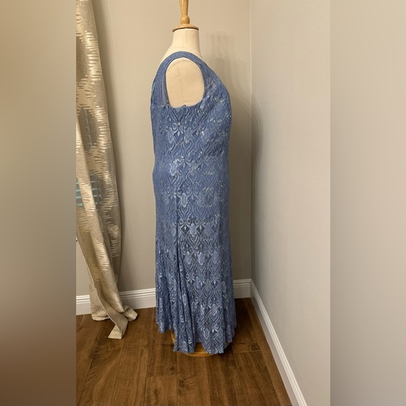 Plus Sequin Dress 💙 - Picture 7 of 11